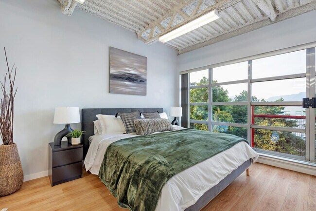 Photo - 350 E 2nd Ave Unit ID1051888P