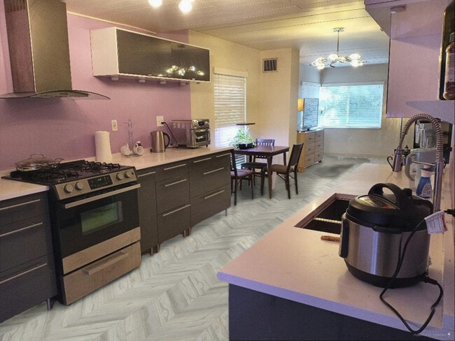 Kitchen and dining - 5 Bayard Rd Unit 1