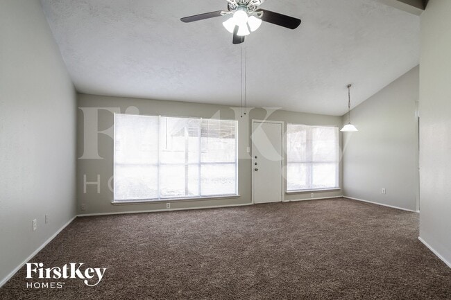 Photo - 4118 Pinebridge Ln