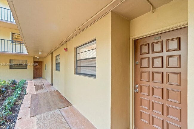 Photo - 10875 SW 112th Ave Unit 114