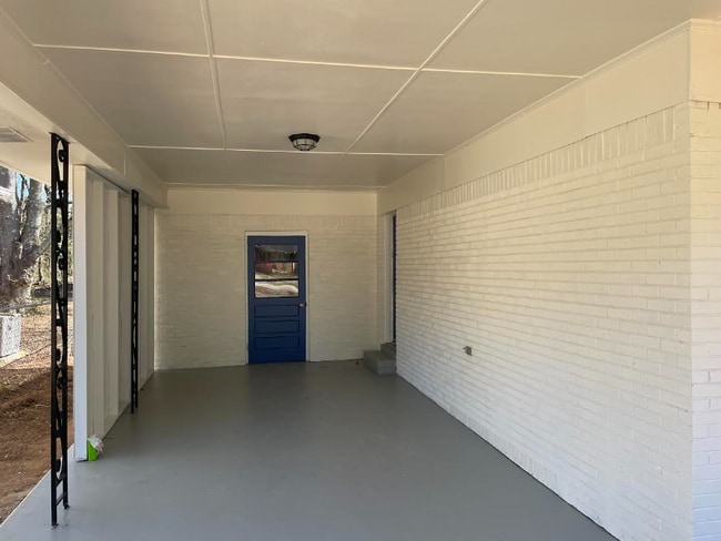 Photo - 1164 Longshore Dr
