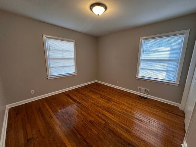 Photo - 3 bed 1 bath property in Decatur!!
