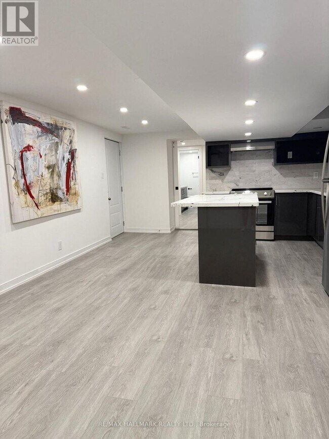 Photo - 1190 Dovercourt Rd
