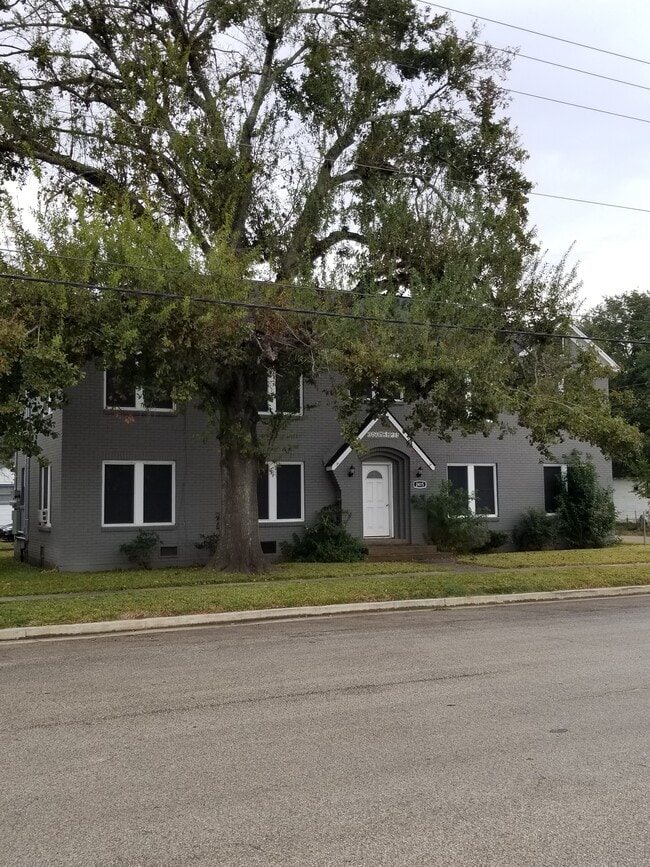 Photo - 2415 Avenue G Unit Apt. #3