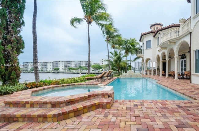 Photo - 3283 NE 171 St