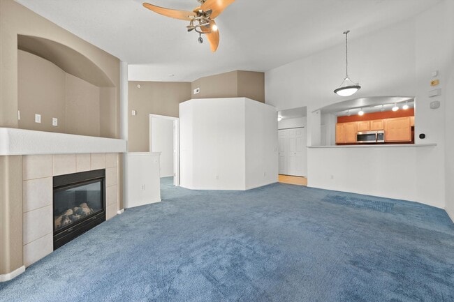 Photo - Beautiful 2 Bed 2 Bath Condo near Parkfield Lake Park!