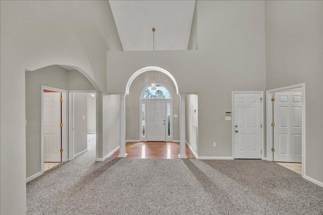 Photo - Country Club Living