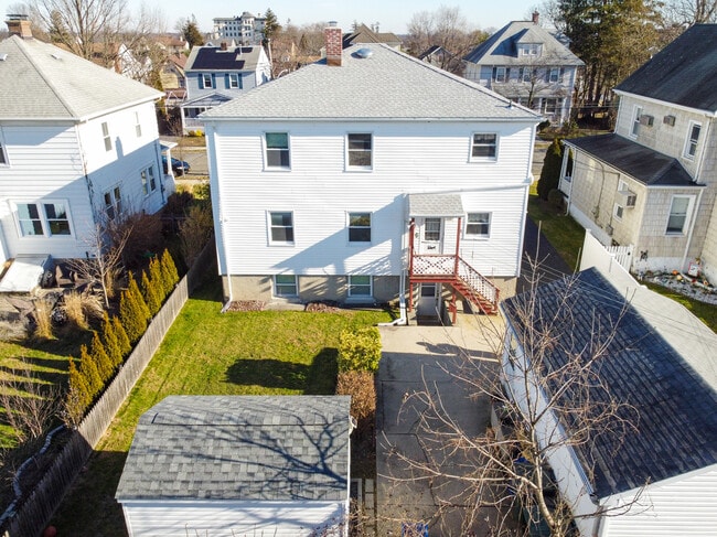 Photo - 122 Fairview Ave Unidad Second Floor