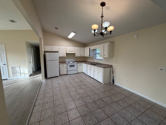 1450 Victory Cir