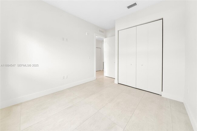 Photo - 530 SW 11th Ave Unit 201