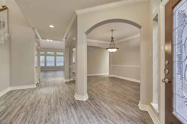 Photo - 7 Raindance Ct