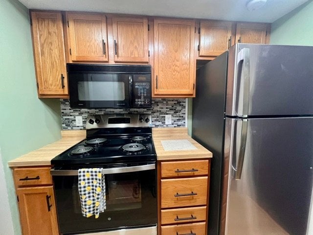 1005 Cocheco Ct