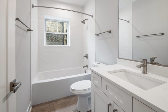 Photo - 4624 N Ashland Ave Unit 01S