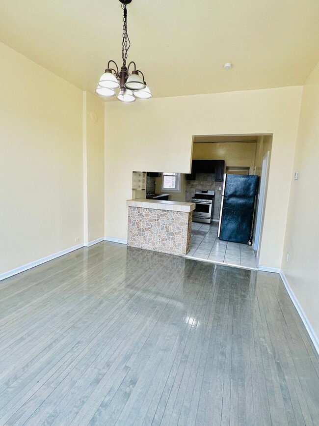 Photo - 3005 W Cermak Rd Unidad 3F