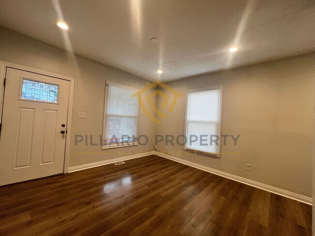 Photo - 1518-1520 Kennington St Unit 1520 Kennington St