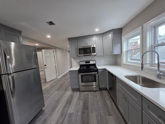 Photo - 16 Long Ave Unit 3