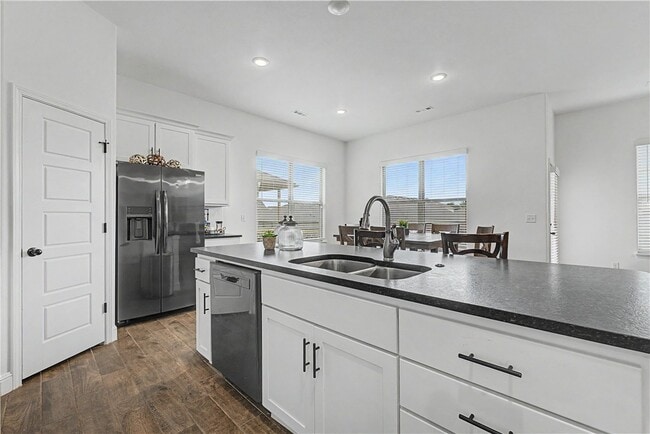Photo - 2040 Periwinkle Pl
