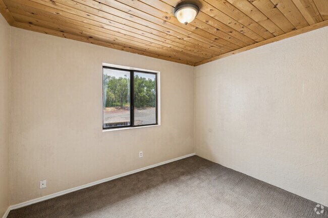 4BR, 2BA - 1,100SF - Fourth Bedroom