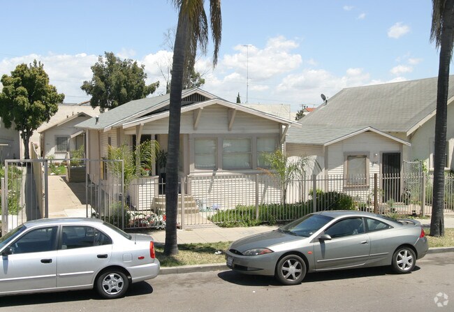 3845-51/3853-57 41st St