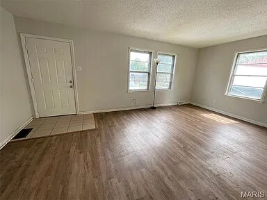 Photo - 10073 Royal Dr