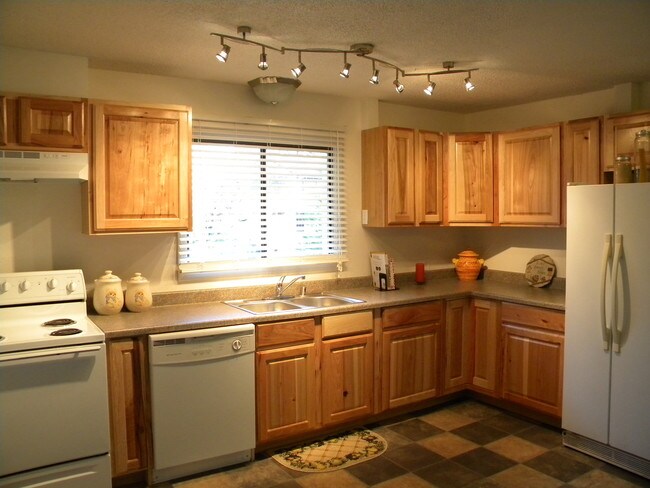 Photo - Chico Way Apartments