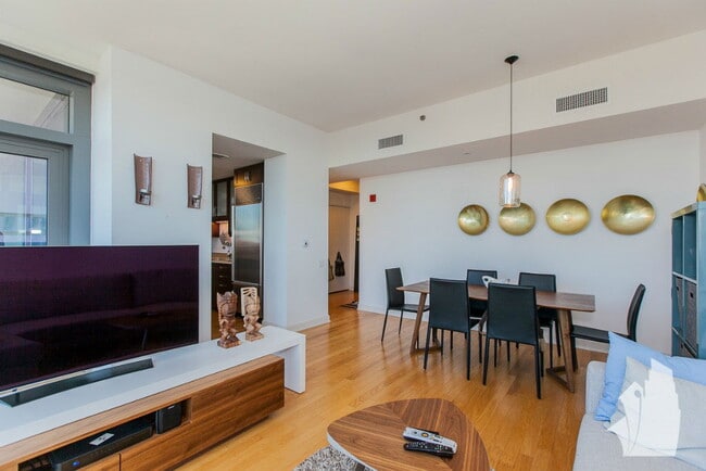 Photo - 60 E Monroe St Unit 5105