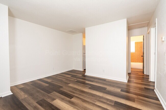 Photo - 1318 N Piatt Ave Unidad Apt D