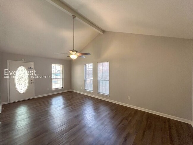 Photo - 6832 Maury Dr