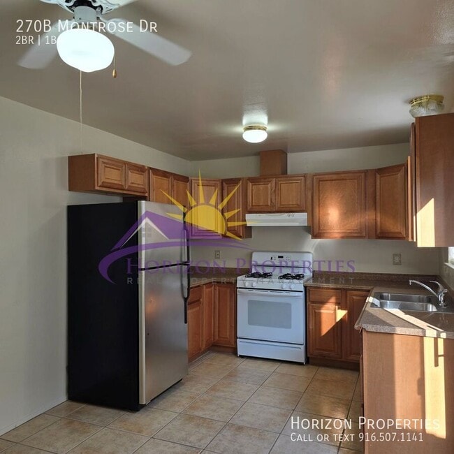 Photo - 270 Montrose Dr