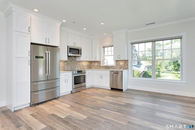 Photo - 1958 Post Rd Unidad 2B