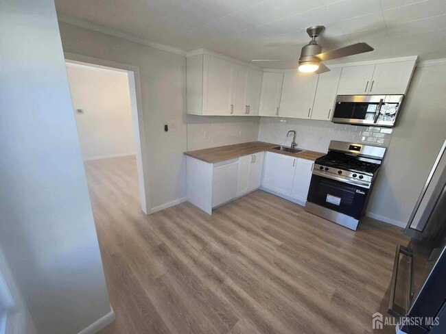 Photo - 633 Linden Ave