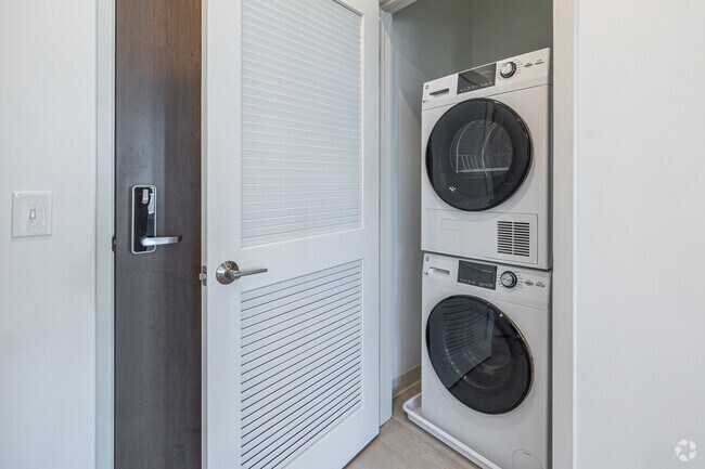 1BR, 1BA - 571SF - In-Unit Laundry