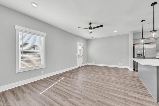Photo - 1505 Jonathan Wade Cir