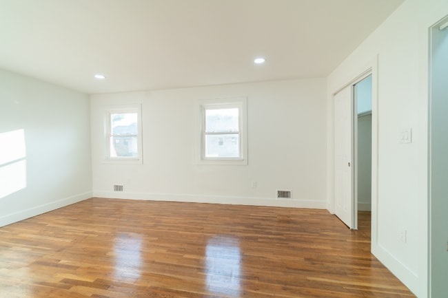 Photo - 501 Adams Ln Unidad 16D