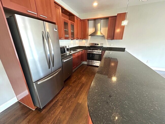 Photo - 81 Boylston St Unit 3