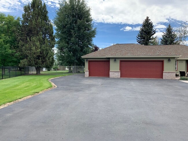 Photo - 4 Bedroom, 2 Bath near Pine Grove