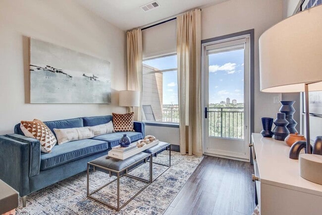 Building Photo - The Grant