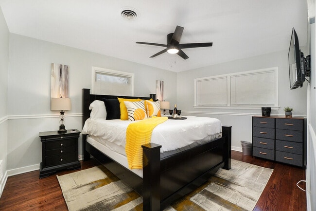 Photo - 7117 N Crawford Ave Unidad ID1285067P