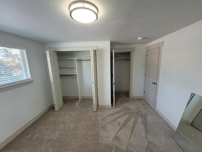 Photo - 247 W 200 N Casa Adosada