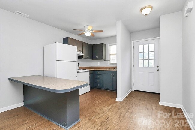 Building Photo - 4220 Castleton Rd