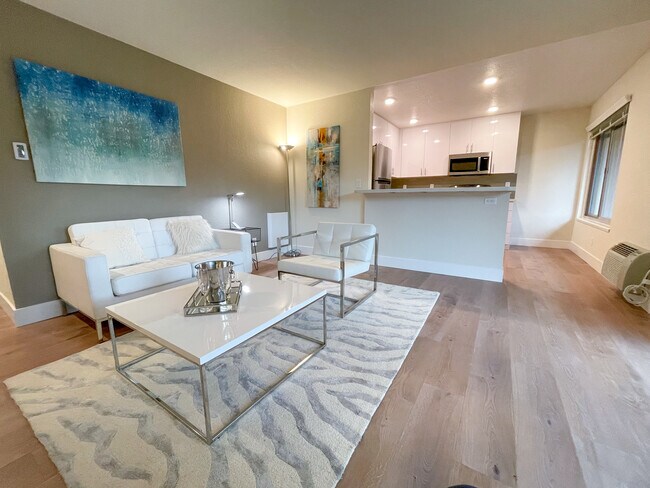 Open Floor Plan w/Wood Flooring