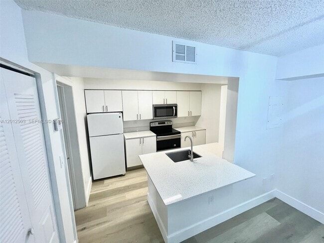 Photo - 15201 SW 80th St Unit 205