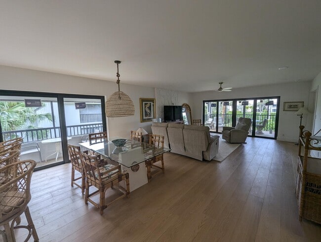 Photo - 404 Clubhouse Cir