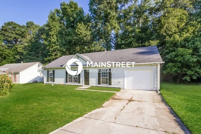 Building Photo - 3 Bedroom Pet-Friendly Home in College Park, GA with Main Street Renewal