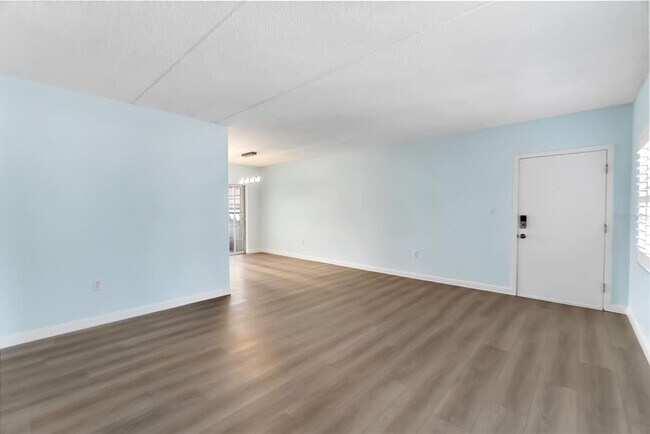 Photo - 1153 Rue des Rois Unit 1A