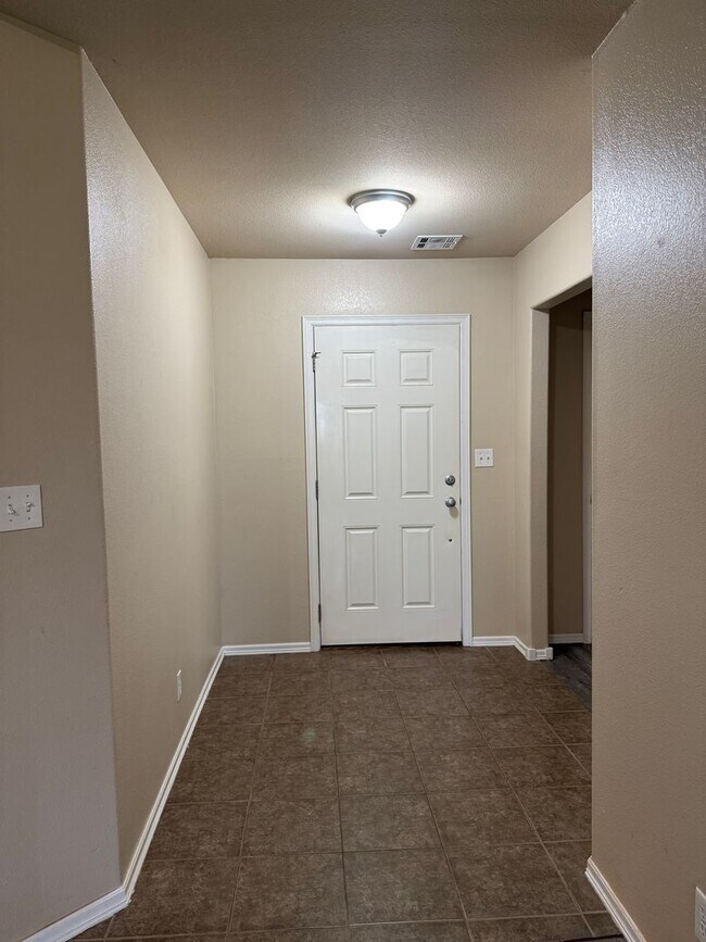 Photo - Welcome to your new 3 bedroom, 2 bath home in this wonderful Lake Valley community!