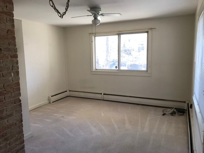 Building Photo - 103 Havemeyer Pl Unit 1