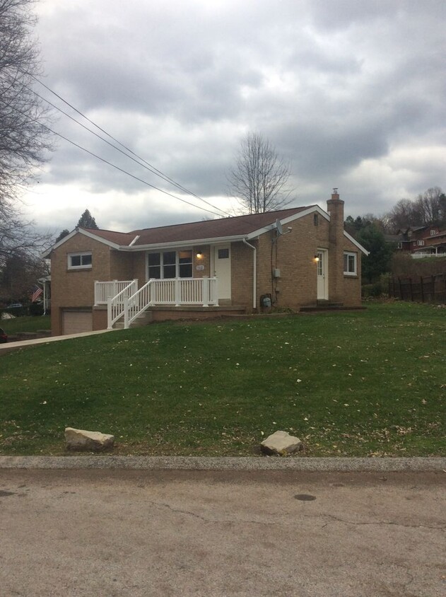 Single Family home in Plum - Single Family home in Plum