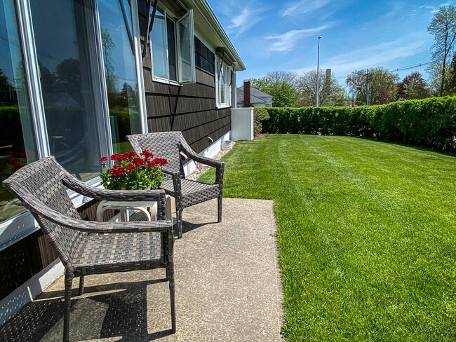 Photo - 40 Leonard Ave