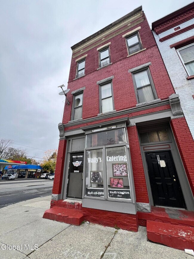 Photo - 613 Clinton Ave Apartamento Unidad 2R